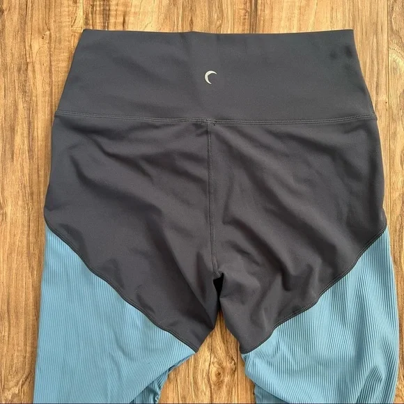 🦊NWOT Zyia Storm Parallel Luxe Leggings​​​ - Picture 7 of 10